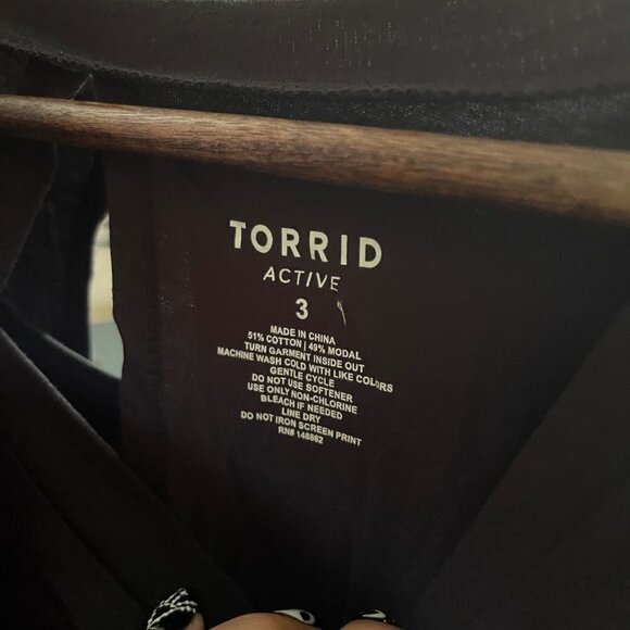 Torrid Womens NWT Black Squats I Thought You Said Do Shots Open Back Tee Size 3X - Picture 4 of 9